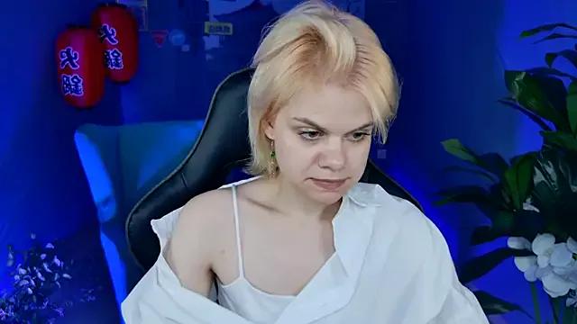 EllieMurler from StripChat is Freechat