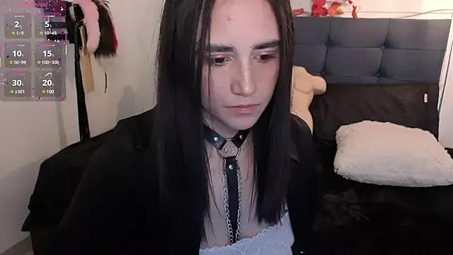elowen_halley1 from StripChat is Freechat