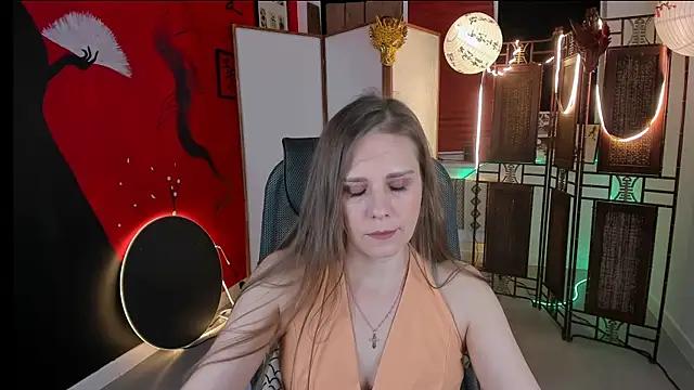 EmiliaBedy from StripChat is Freechat