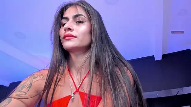 emilie_xx_ from StripChat is Freechat