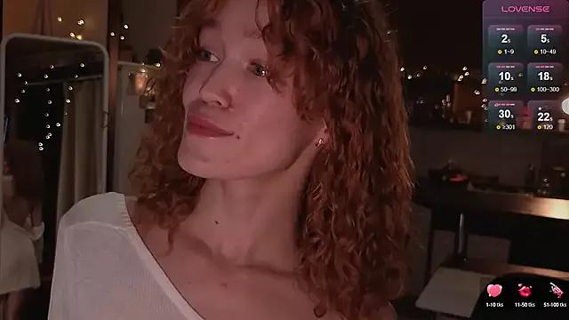 emiliyafox_ from StripChat is Freechat