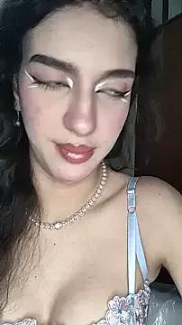 Emily-hottson from StripChat is Freechat