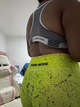 Check-out your craziest wishes with our pick of gaming cams models, featuring big knockers, round tails and tight twats.