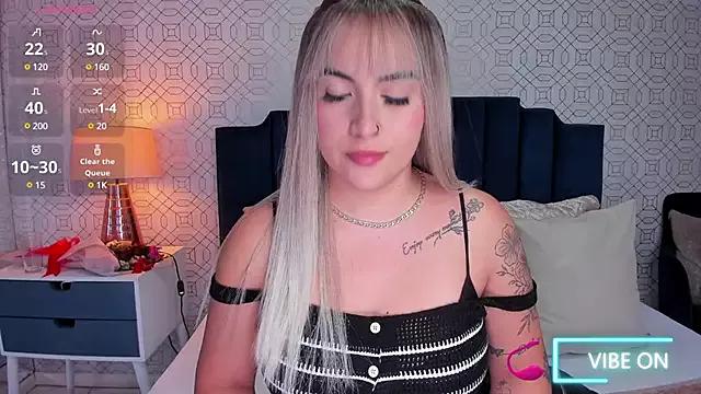 Check-out your craziest wishes with our pick of gaming cams models, featuring big knockers, round tails and tight twats.