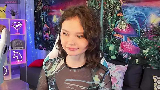 EmilyChaves from StripChat is Freechat