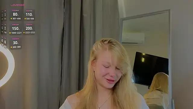 emilyshepar_d from StripChat is Freechat