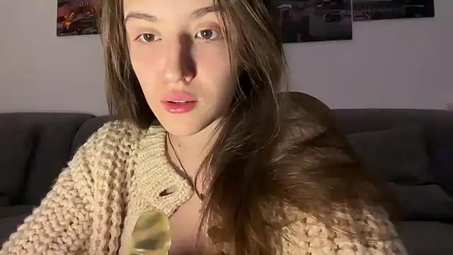 Check-out your craziest wishes with our pick of gaming cams models, featuring big knockers, round tails and tight twats.