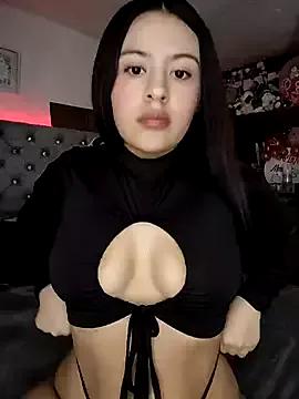 Check-out your craziest wishes with our pick of gaming cams models, featuring big knockers, round tails and tight twats.