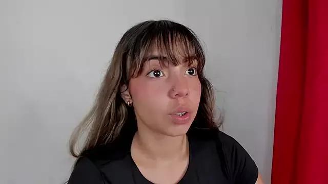 emma_grays2 from StripChat is Freechat
