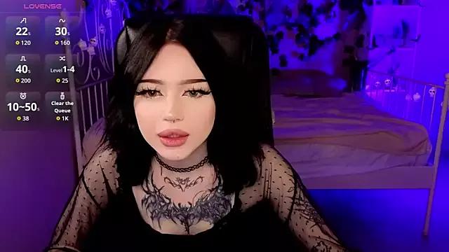 Check-out your craziest wishes with our pick of gaming cams models, featuring big knockers, round tails and tight twats.