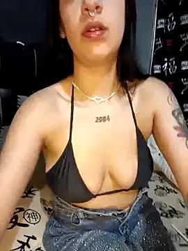 Check-out your craziest wishes with our pick of gaming cams models, featuring big knockers, round tails and tight twats.