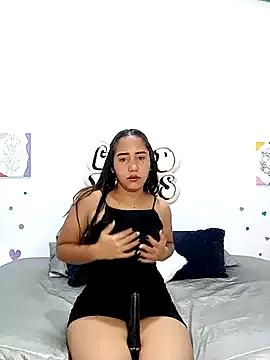 Emma_Rossee_ from StripChat is Freechat