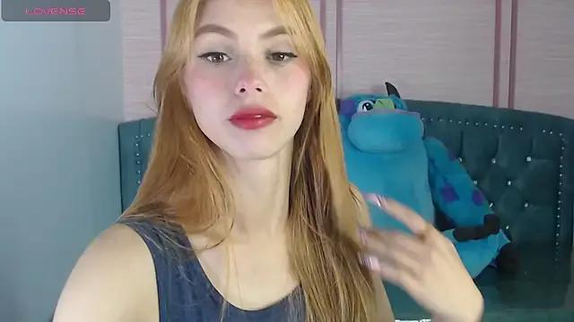emma_wockll_t from StripChat is Freechat