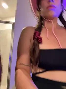 Check-out your craziest wishes with our pick of gaming cams models, featuring big knockers, round tails and tight twats.