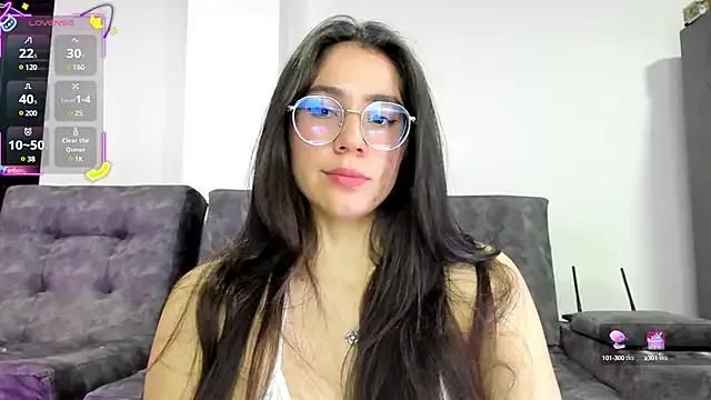 emmadiaz1 from StripChat is Freechat