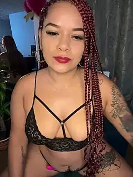 Check-out your craziest wishes with our pick of gaming cams models, featuring big knockers, round tails and tight twats.