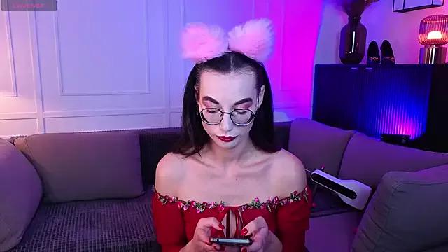 Check-out your craziest wishes with our pick of gaming cams models, featuring big knockers, round tails and tight twats.