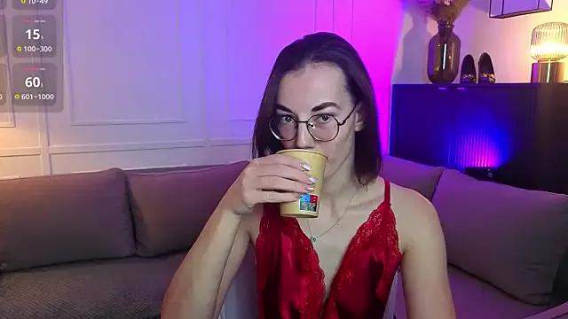 Check-out your craziest wishes with our pick of gaming cams models, featuring big knockers, round tails and tight twats.