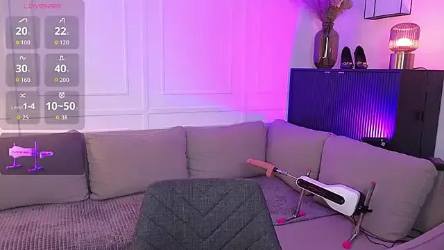 Check-out your craziest wishes with our pick of gaming cams models, featuring big knockers, round tails and tight twats.