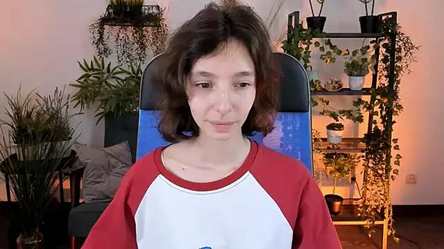 Check-out your craziest wishes with our pick of gaming cams models, featuring big knockers, round tails and tight twats.