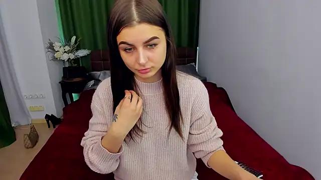 Check-out your craziest wishes with our pick of gaming cams models, featuring big knockers, round tails and tight twats.
