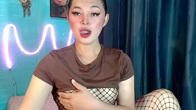 Emmats04 from StripChat is Freechat