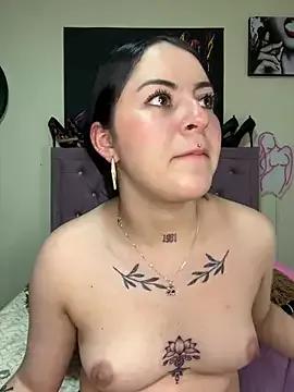 Photos of Emmie_Hot from StripChat is Freechat