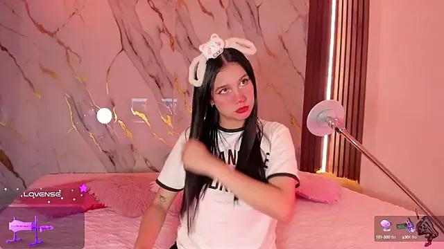 Check-out your craziest wishes with our pick of gaming cams models, featuring big knockers, round tails and tight twats.