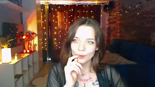 Check-out your craziest wishes with our pick of gaming cams models, featuring big knockers, round tails and tight twats.
