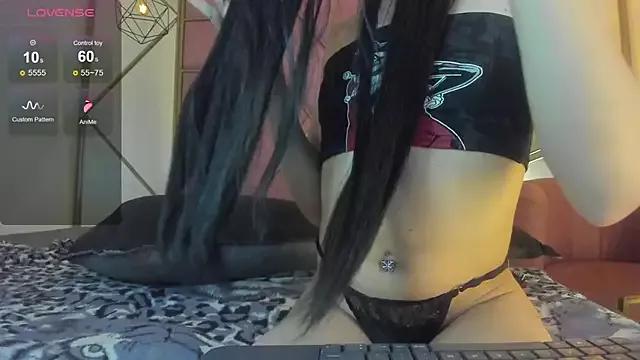 Engelth_ from StripChat is Freechat
