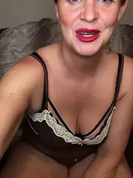 EnglishRosexxx from StripChat is Freechat