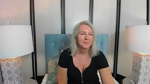 EricaTop from StripChat is Freechat