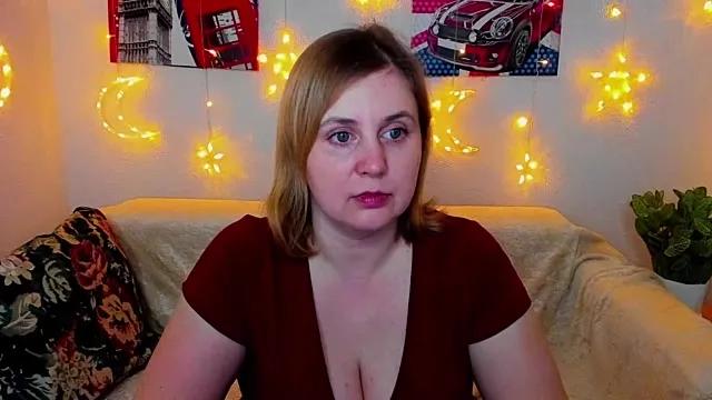 Check-out your craziest wishes with our pick of gaming cams models, featuring big knockers, round tails and tight twats.