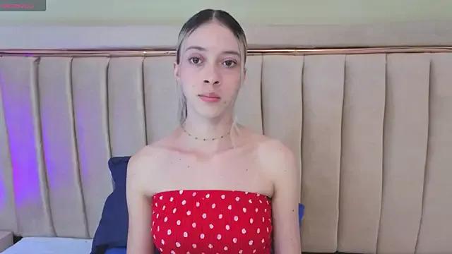 Esmeralda_Candy from StripChat is Freechat