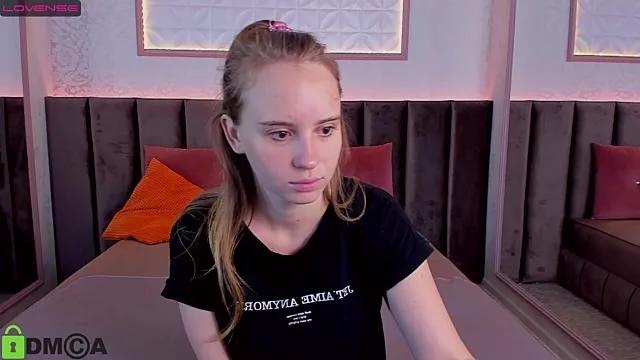 EstelleGray from StripChat