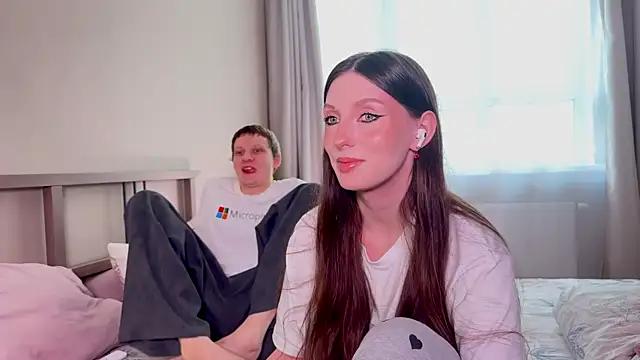 Check-out your craziest wishes with our pick of gaming cams models, featuring big knockers, round tails and tight twats.