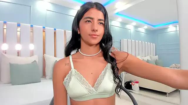 Check-out your craziest wishes with our pick of gaming cams models, featuring big knockers, round tails and tight twats.