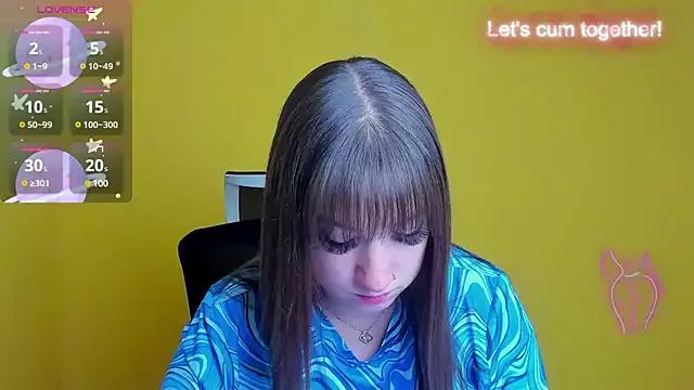 Evelina_GG from StripChat