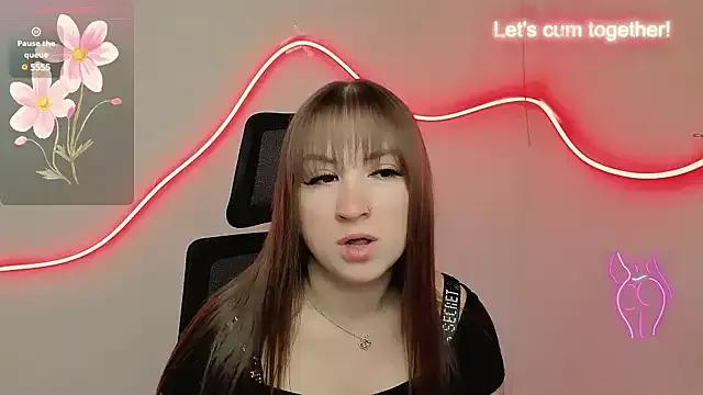 Evelina_GG from StripChat