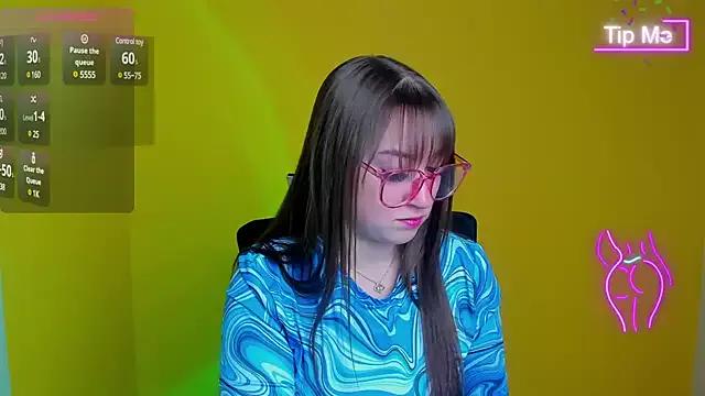 Evelina_GG from StripChat