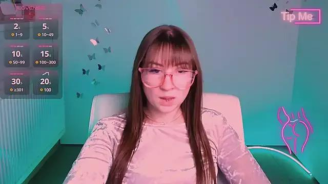 Evelina_GG from StripChat