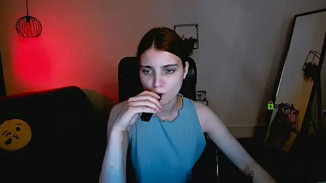 Check-out your craziest wishes with our pick of gaming cams models, featuring big knockers, round tails and tight twats.