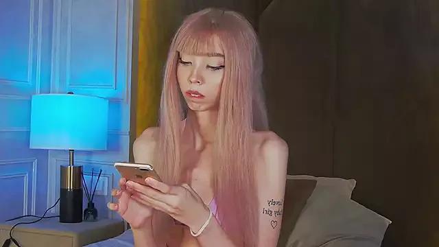 Photos of Evelyn_Neal from StripChat is Freechat