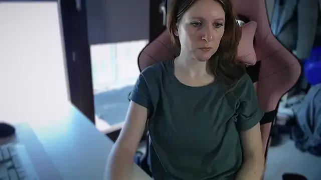 Exotic-Desire from StripChat is Freechat