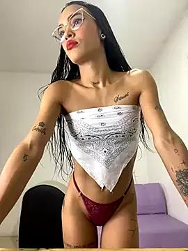 Check-out your craziest wishes with our pick of gaming cams models, featuring big knockers, round tails and tight twats.