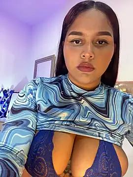 Check-out your craziest wishes with our pick of gaming cams models, featuring big knockers, round tails and tight twats.