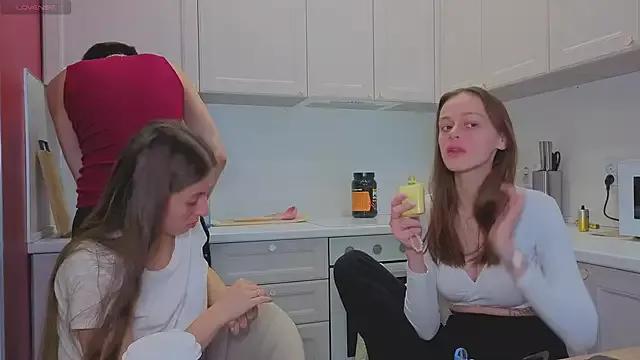 Check-out your craziest wishes with our pick of gaming cams models, featuring big knockers, round tails and tight twats.