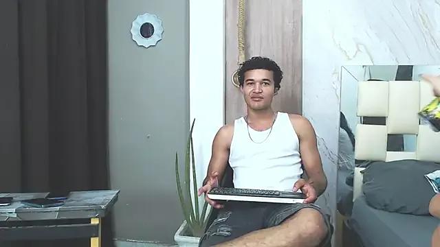 fire_and_moon from StripChat is Freechat