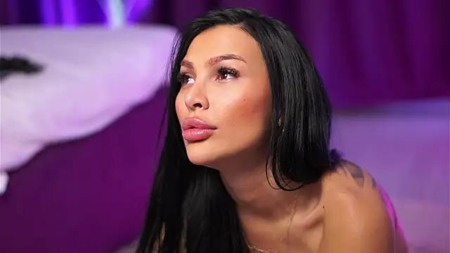 Check-out your craziest wishes with our pick of gaming cams models, featuring big knockers, round tails and tight twats.