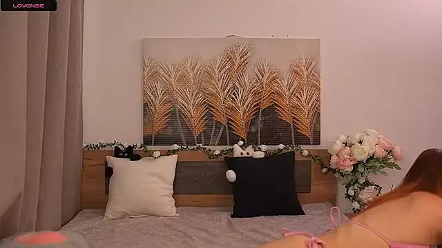 Flaming_angel from StripChat is Freechat